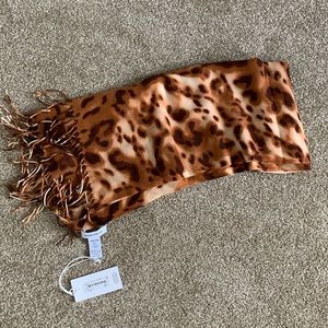 New scarf with tags